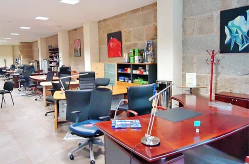 Venta de muebles y material de oficina en Ourense